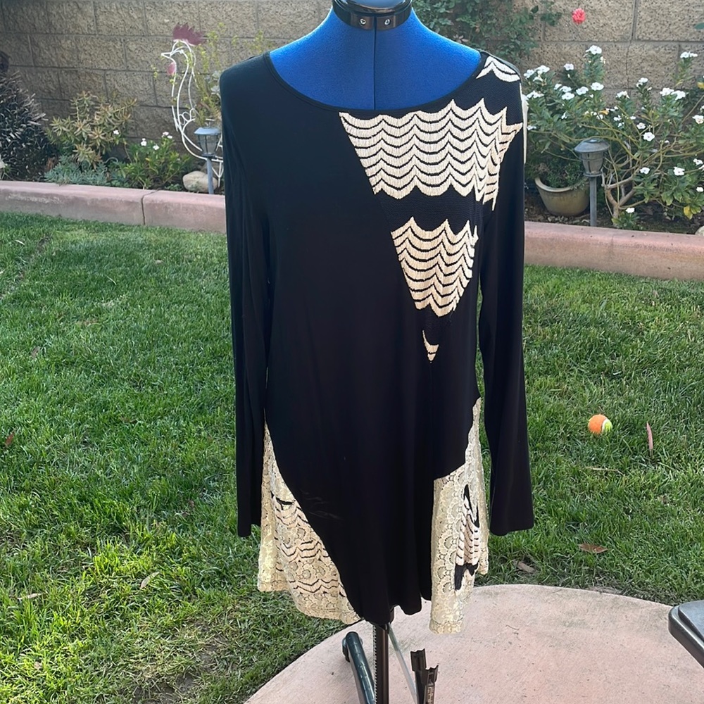 Beautiful Ali miles tunic